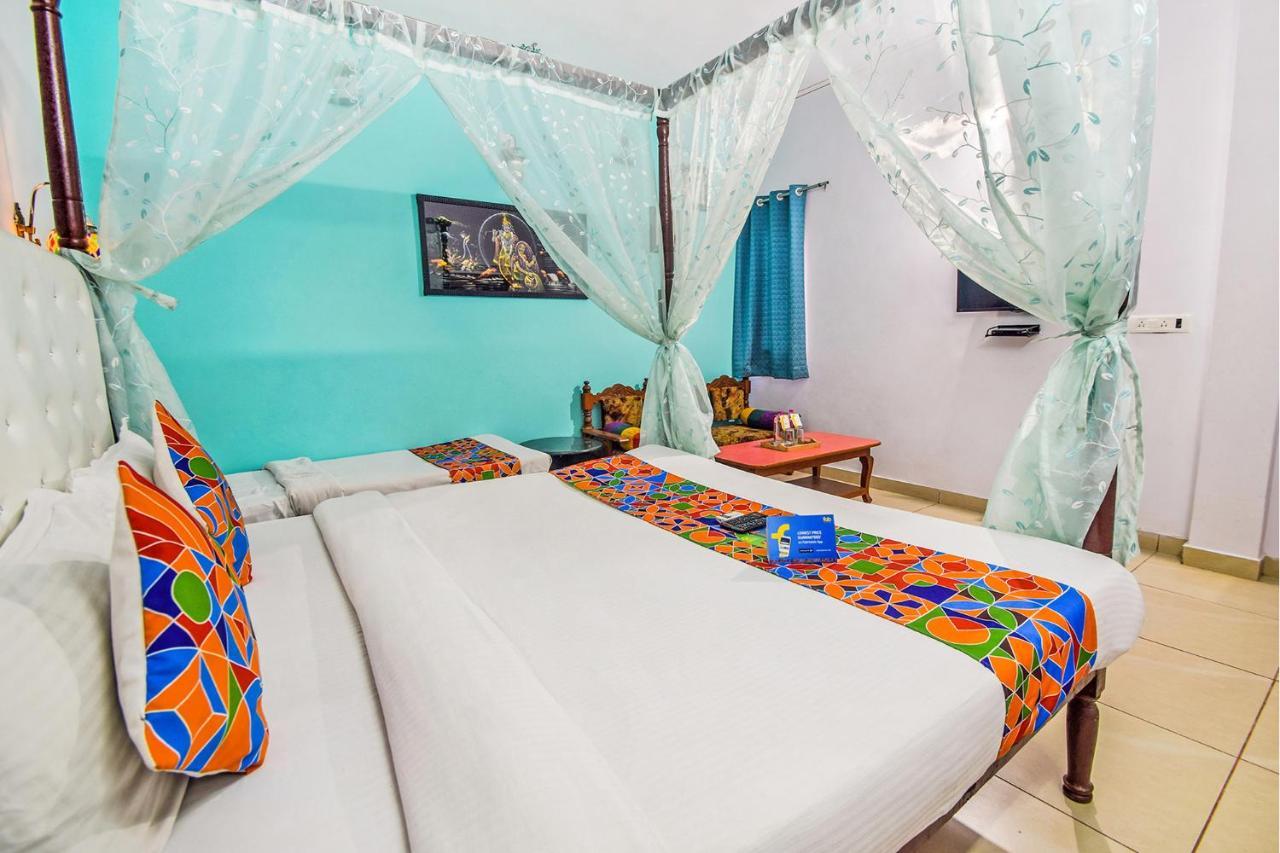 Fabhotel Everest International อุเดเปอร์ ภายนอก รูปภาพ