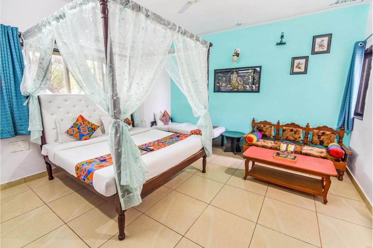 Fabhotel Everest International อุเดเปอร์ ภายนอก รูปภาพ