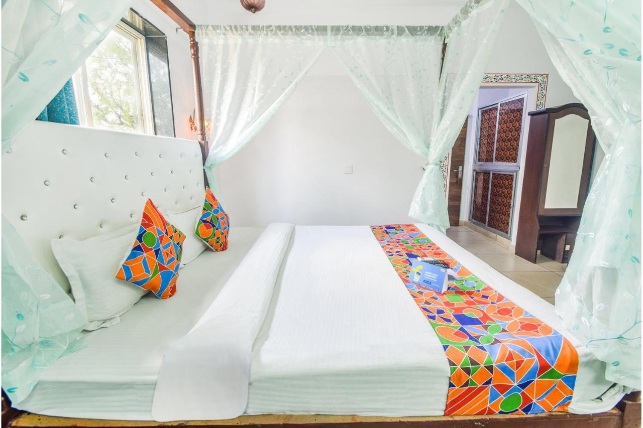 Fabhotel Everest International อุเดเปอร์ ภายนอก รูปภาพ